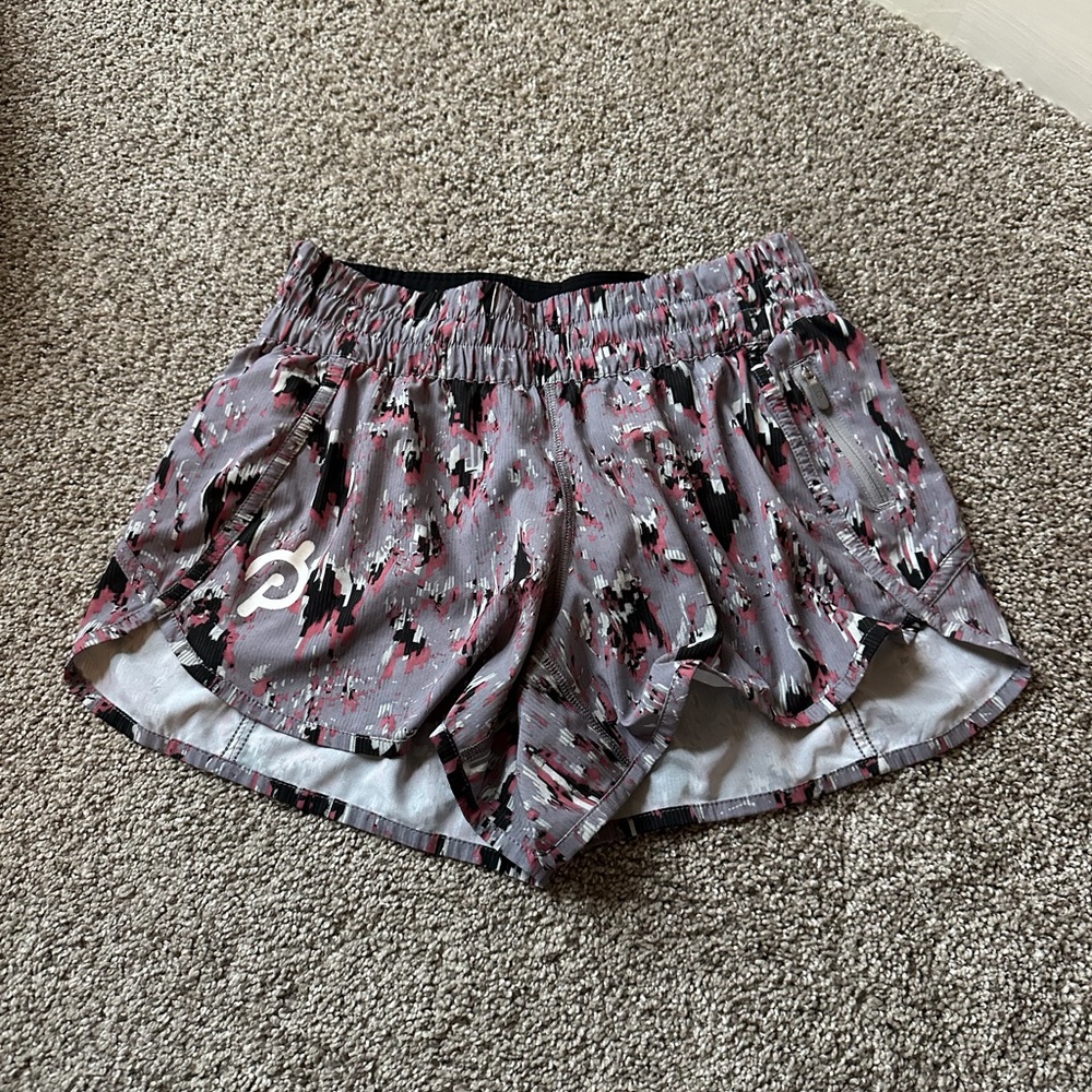 Lululemon Tracker Short V
